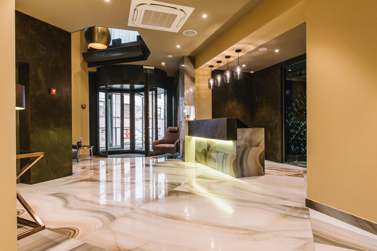 โนเบิล บูติก โฮเทล Hotel ลุตสกาย ภายนอก รูปภาพ